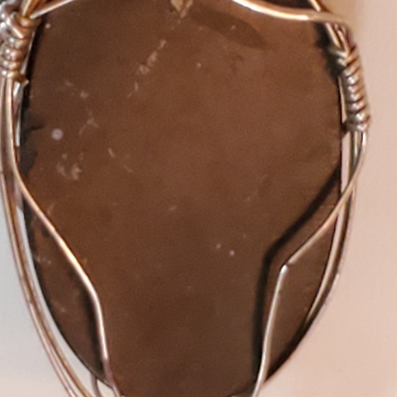 Elite Noble Shungite Wire Wrapped Necklace w Feather Charm - Picture 7 of 9